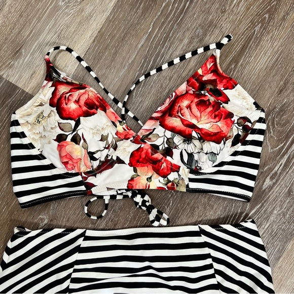 Cupshe Garden Floral and Stripe Bikini High Waisted NWT Size 1X Swimsuit 2 Piece - Picture 5 of 9